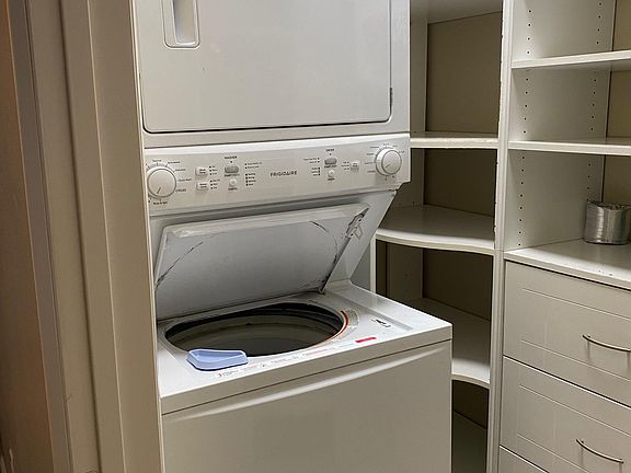 5th image of 650 N 300 W APT 128