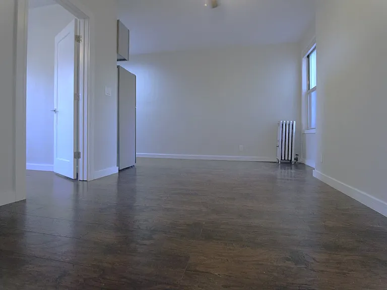 2319 Steinway St #2 — Photo 6