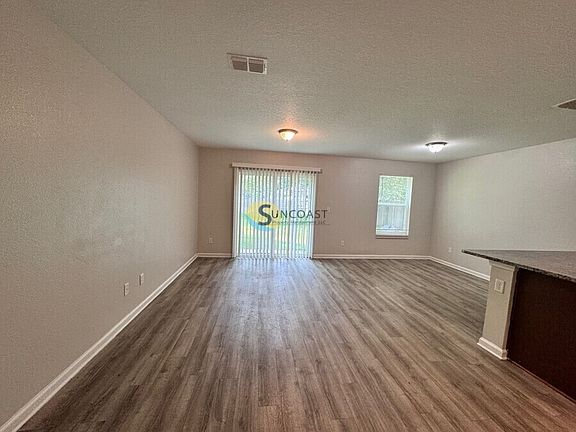 5th image of 7810 Hammond Blvd