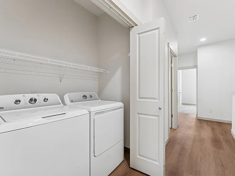 Titan Hill Townhomes — Photo 20