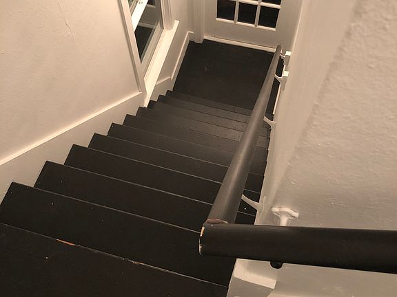 2nd image of 216 Placer St