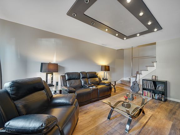 4th image of 4025 Almansa Ln Unit 4025