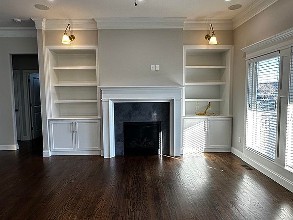 5th image of 2901 N Parkdale Ct