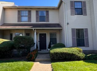 2004 Deerfield Dr UNIT 2004, Edison, NJ 08820
