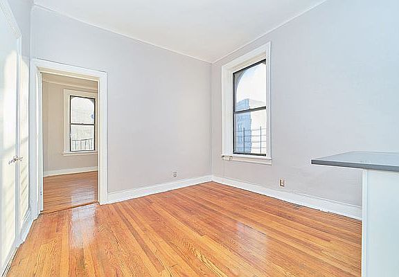 4th image of 1697 Amsterdam Ave #41