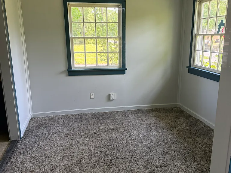 3500 S Poplar St — Photo 7