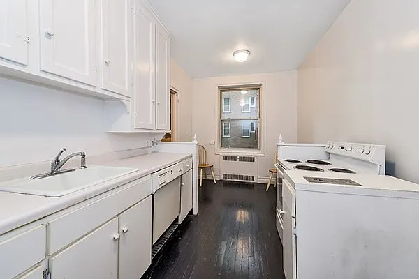 Sold by SBNY RE | media 21