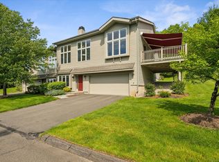 7 Wyndemere #7, Avon, CT 06001