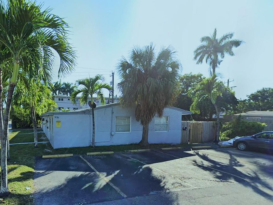 2nd image of 916 NE 2nd Street