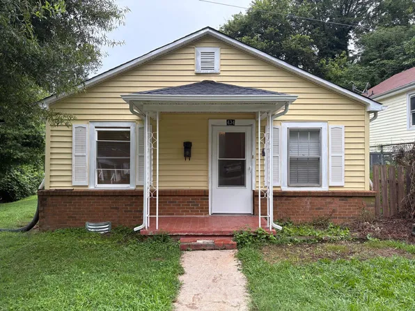 434 2nd St SW, Hickory, NC 28602
