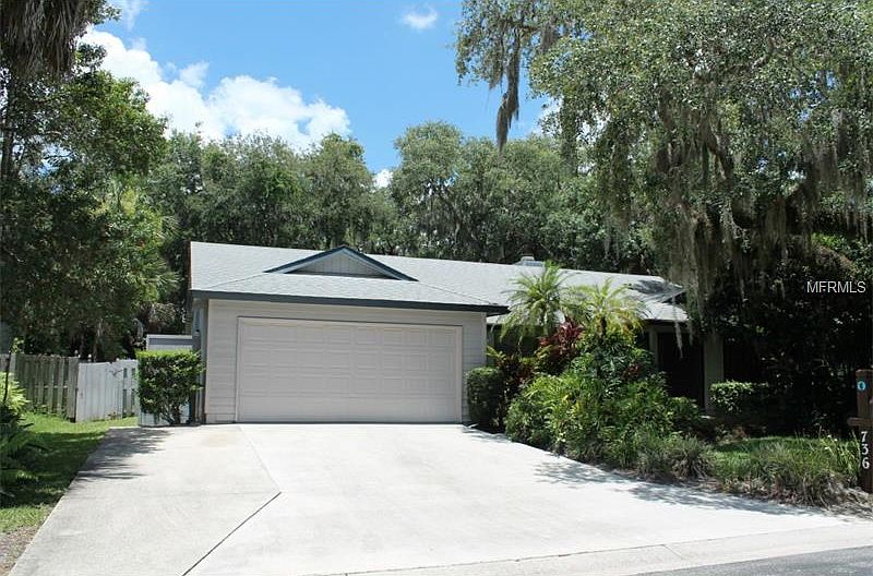 1st image of 736 Forestview Dr