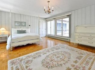 18 Strawberry Ln, Mashpee, MA 02649