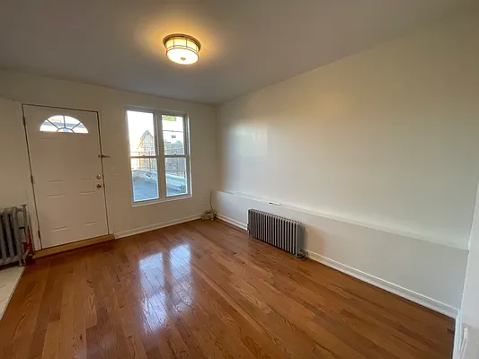 Rented by RA REALTY ASSOCIATES LLC | media 6