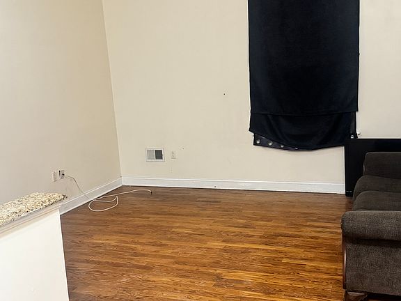 3rd image of 48-54 E 13th St #4.4