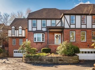 232 Thornberry Cir, Pittsburgh, PA 15234