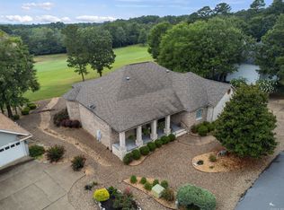 14 Loyola Cir, Hot Springs Village, AR 71909