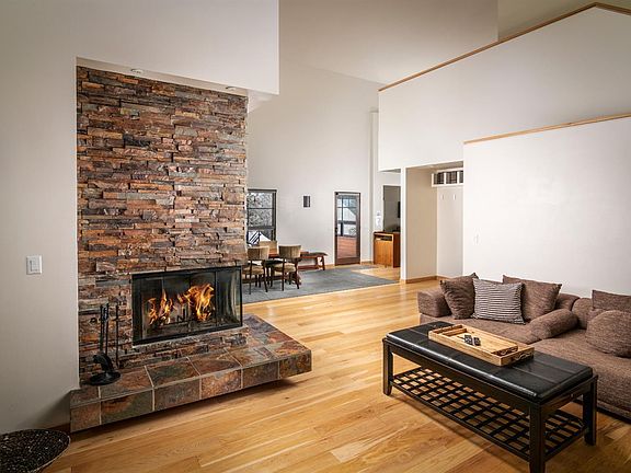 2nd image of 27995 Saint Bernard Ln