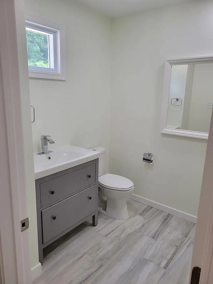 3 bed, 2.5 bath, 2500 sqft, $3,200 — Photo 4