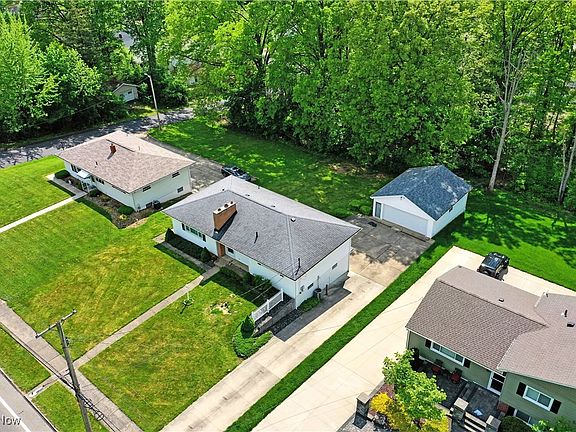 3rd image of 712 Hartzell Ave