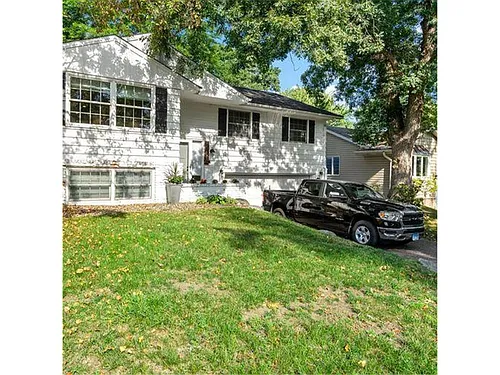 4520 Vandervork Ave Photo 1