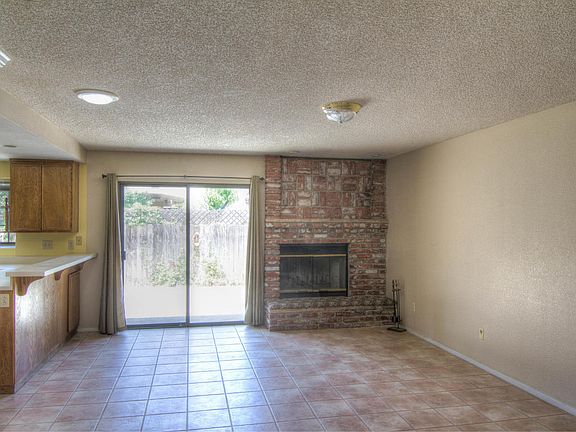 4th image of 500 Crosby Dr