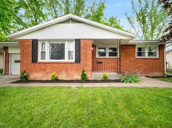 3039 Starlite Dr NW, Warren, OH 44485