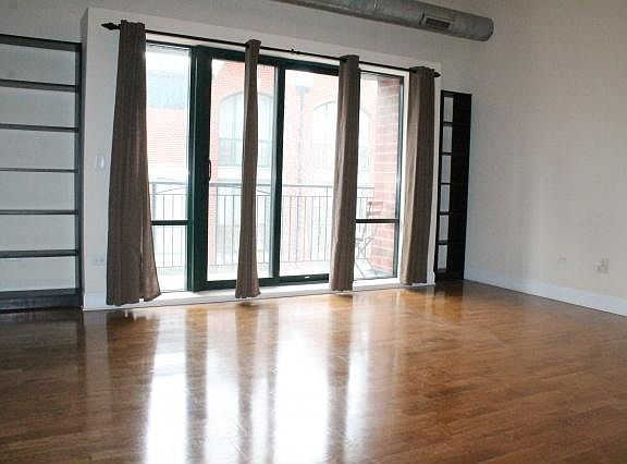 2nd image of 1440 S Wabash Ave APT 307