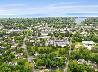 29 N Sea Rd, Southampton, NY 11968