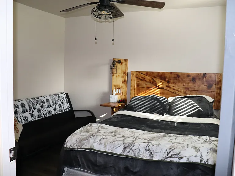 22941 Hudson Rd #B — Photo 14