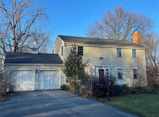 4 Solmar Dr, Rochester, NY 14624