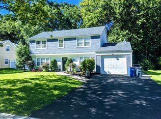93 Deerfield Ln, Aberdeen, NJ 07747