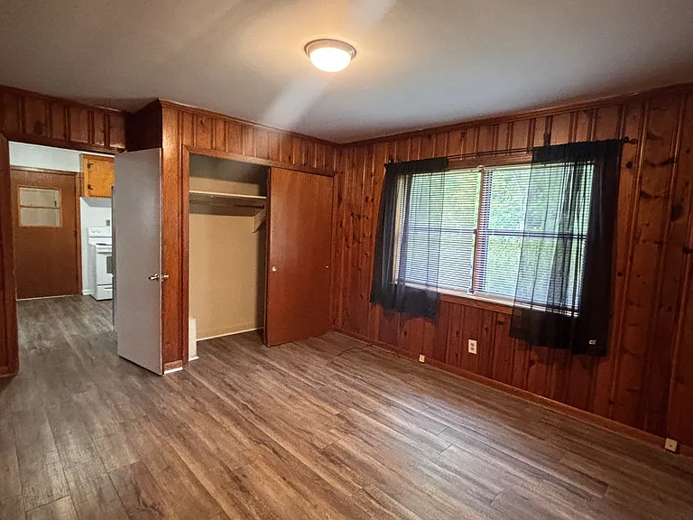 210 N Edgewood Dr — Photo 7