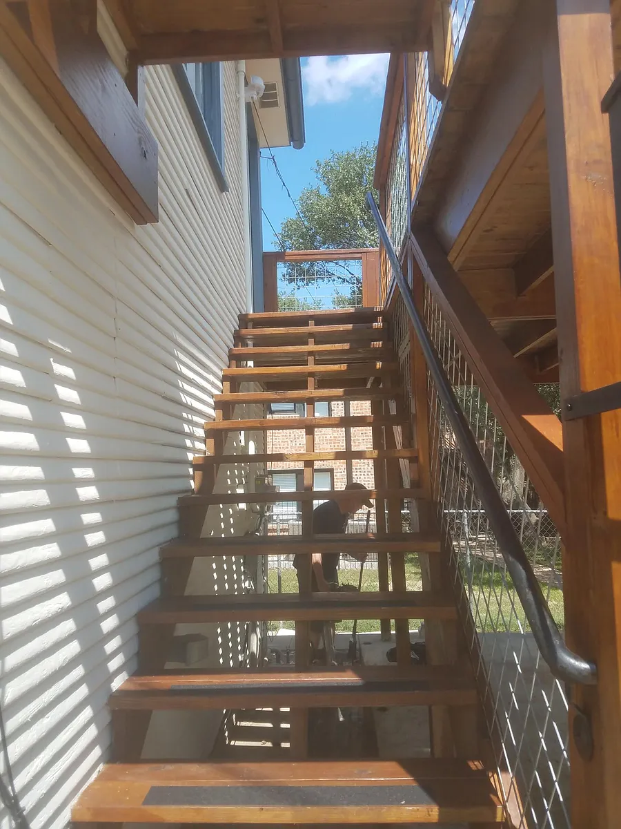 Enter Apartment via stairs behind security gate. - 271 E Hollywood Ave