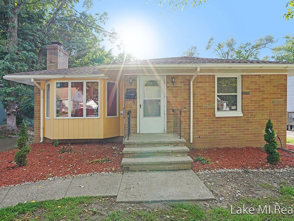 1st image of 2327 Greenfield Ave SW