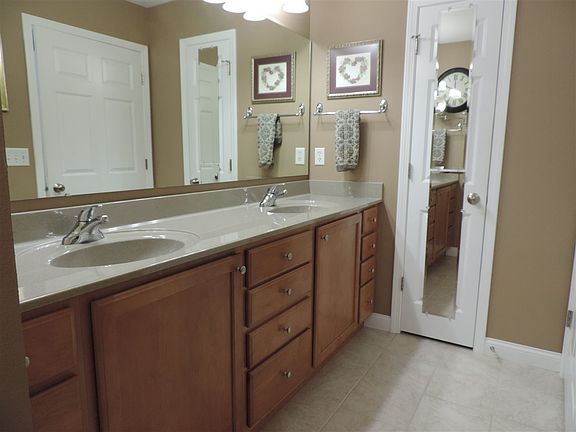 3rd image of 2119 Terra Ln