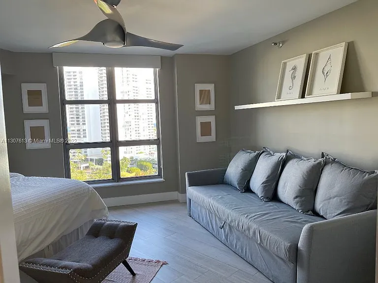 3500 Mystic Pointe Dr #1507 — Photo 9