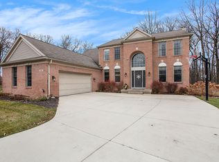 390 Oakwright Ct NE, Ada, MI 49301