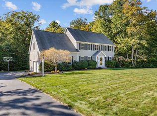 10 Laurelwood Dr, Norwell, MA 02061