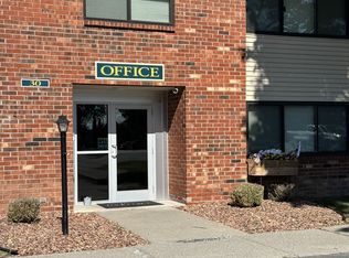 1004 Hunts Park Rd APT 7B, Farmington, NY 14425