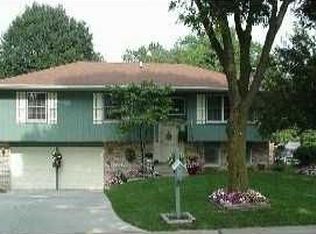 2143 Blackthorn Dr, Toledo, OH 43614