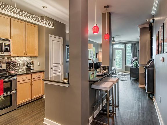 2nd image of 3000 Vanderbilt Pl APT 401