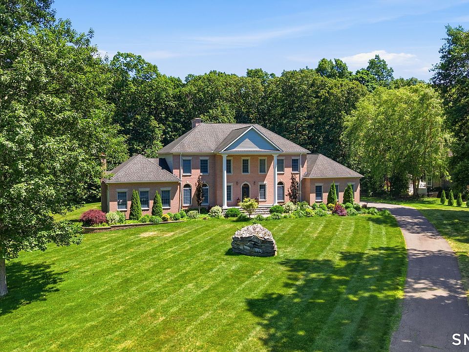 1st image of 52 Country Club Road