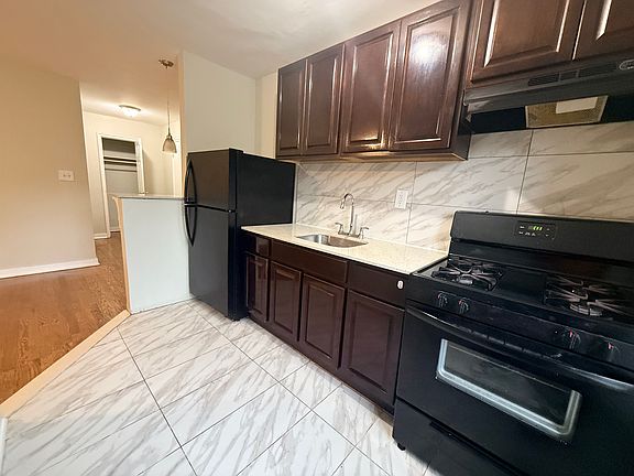 3rd image of 67 Lincoln Ave APT 3D