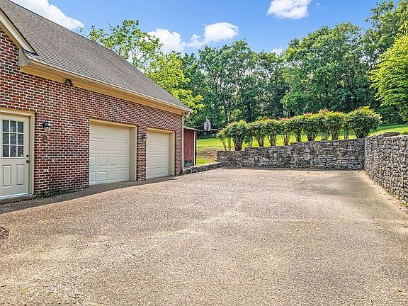 4th image of 716 Rachel Dr