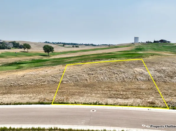 513 Mountain Shadow Dr, Gillette, WY 82718