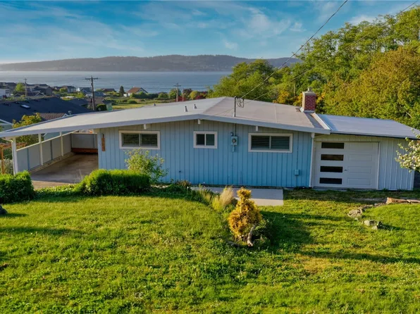 804 Sandstone Lane, Camano Island, WA 98282
