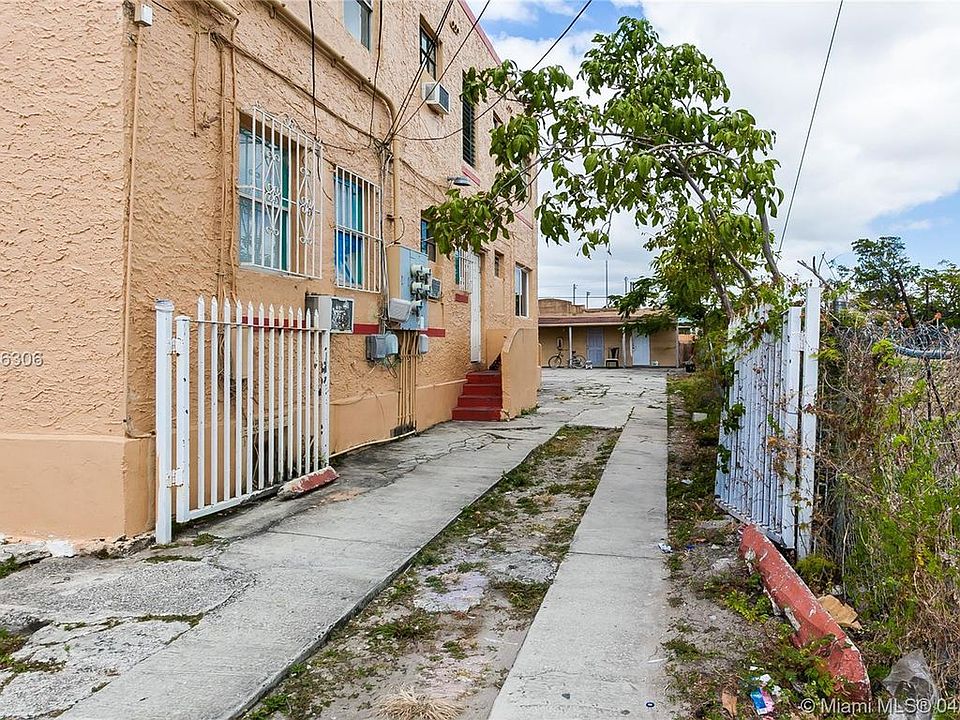 2nd image of 767 NW 35th St