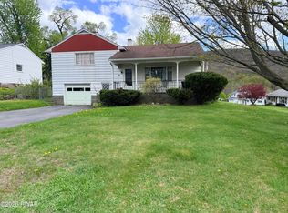 700 Layton Rd, Clarks Summit, PA 18411