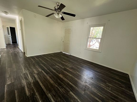 3rd image of 5441 Taos Dr