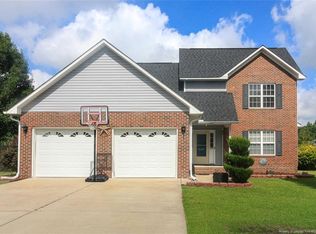 5508 Rising Ridge Dr, Hope Mills, NC 28348